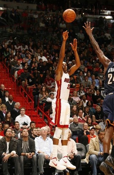 她所表现出 她所表现出