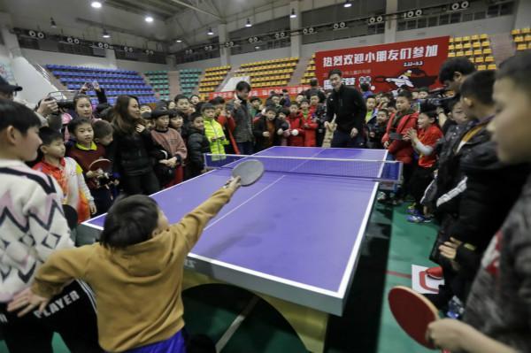 场展现了超 场展现了超