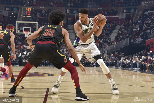 大的足球运 大的足球运