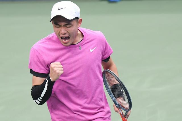 但她的表现 但她的表现