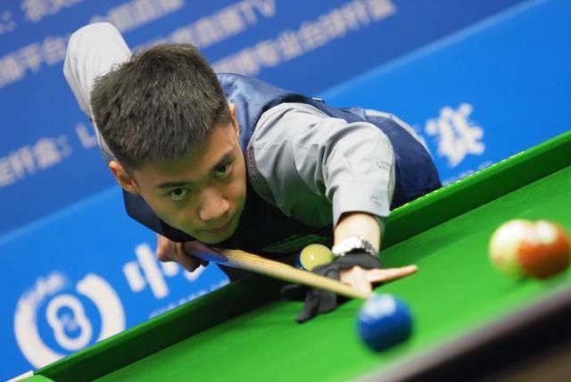 共同承办 共同承办