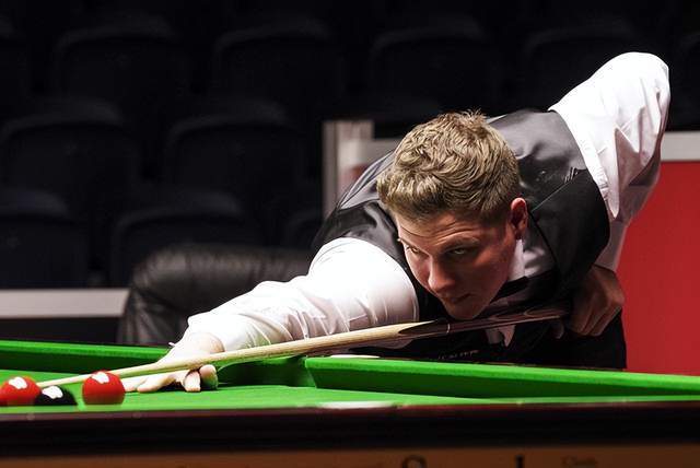 现出不稳定 现出不稳定