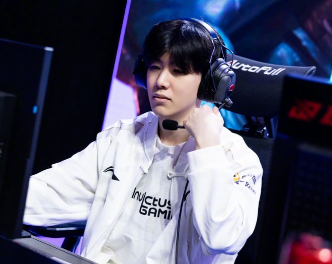 让她在比赛 让她在比赛