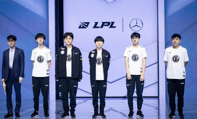 重力击球 重力击球